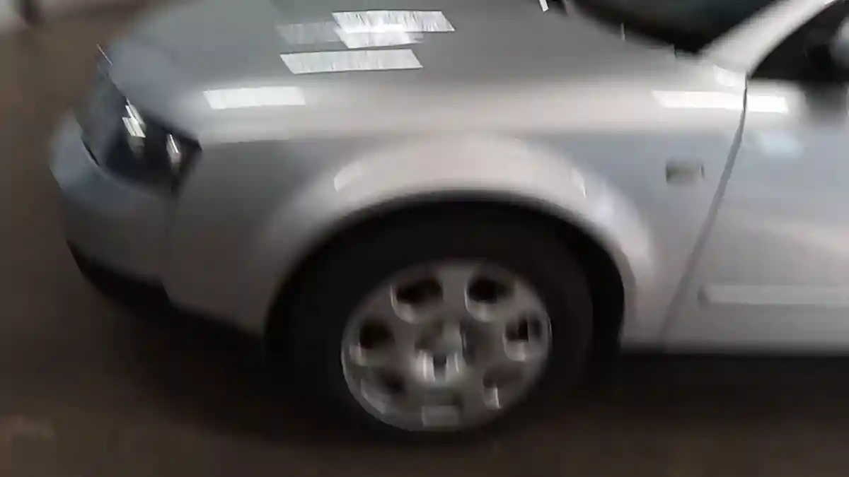 Audi A4 2003 года за 2 400 000 тг. в Астана