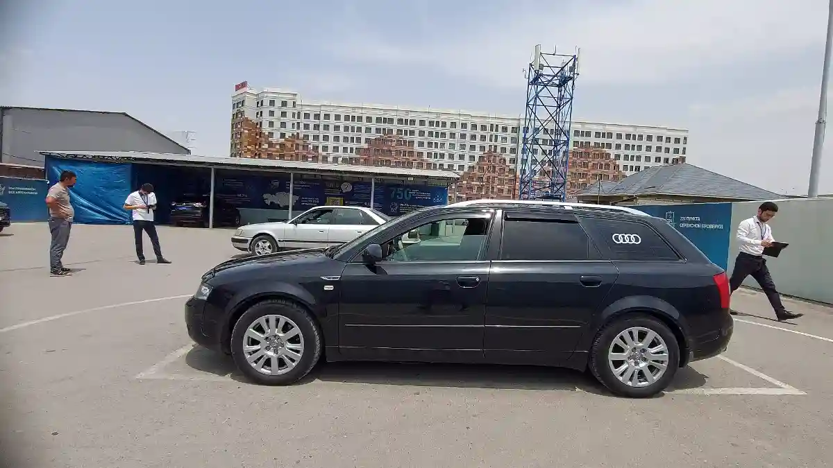 Audi A4 2004 года за 3 800 000 тг. в Шымкент