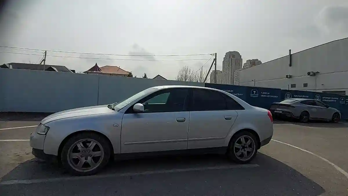 Audi A4 2001 года за 2 700 000 тг. в Шымкент