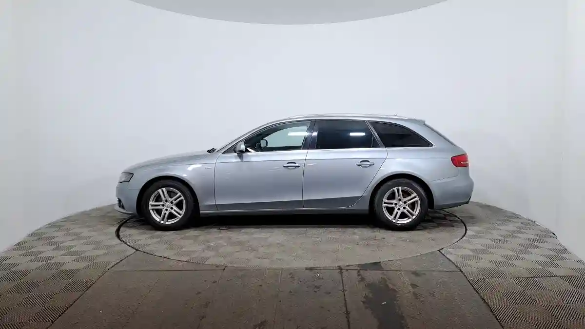 Audi A4 2011 года за 7 800 000 тг. в Астана