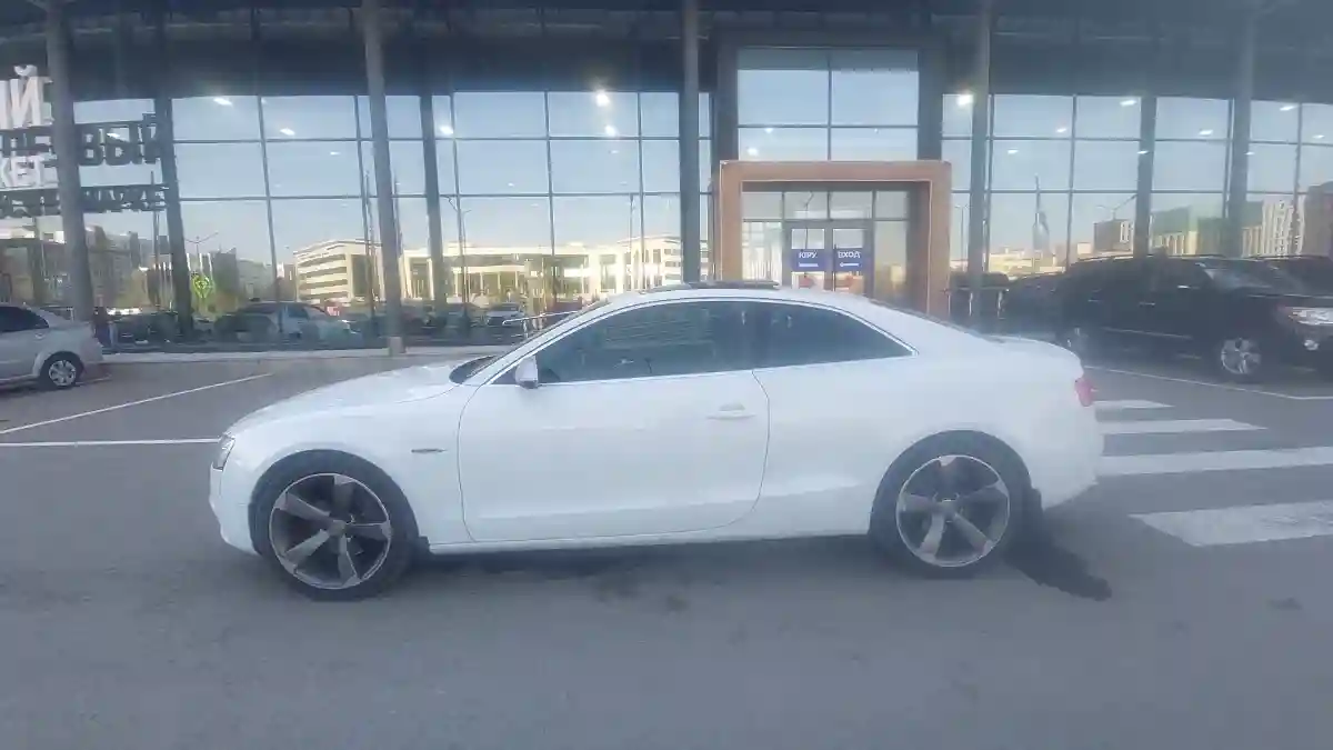 Audi A5 2014 года за 7 500 000 тг. в Астана