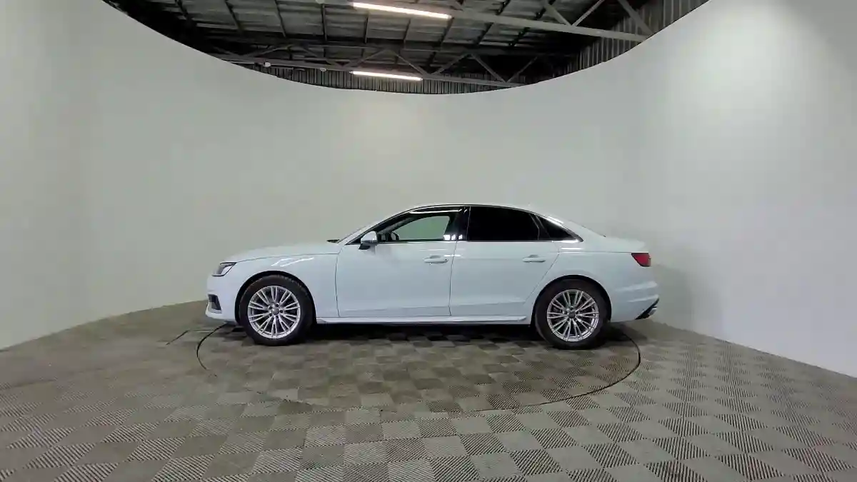 Audi A4 2020 года за 16 495 000 тг. в Алматы