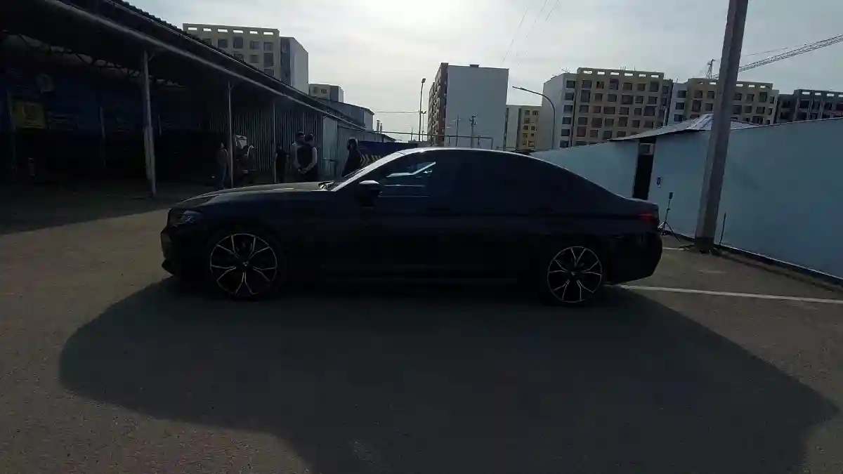 BMW 5 серии 2021 года за 42 000 000 тг. в Алматы