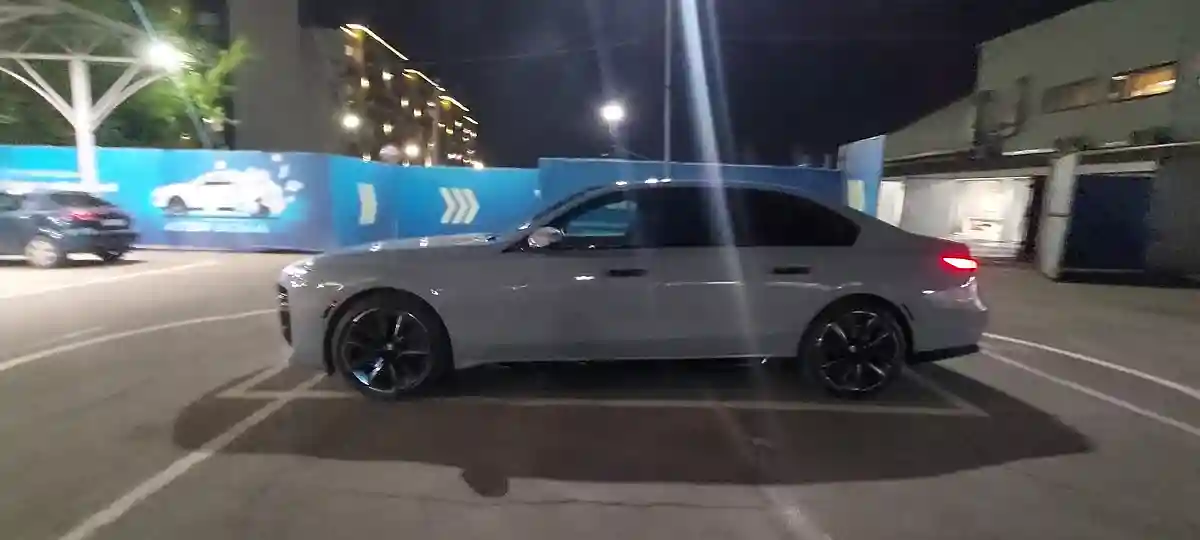 BMW 7 серии 2023 года за 80 000 000 тг. в Алматы