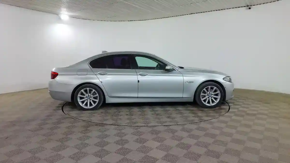 BMW 5 серии 2014 года за 9 290 000 тг. в Шымкент
