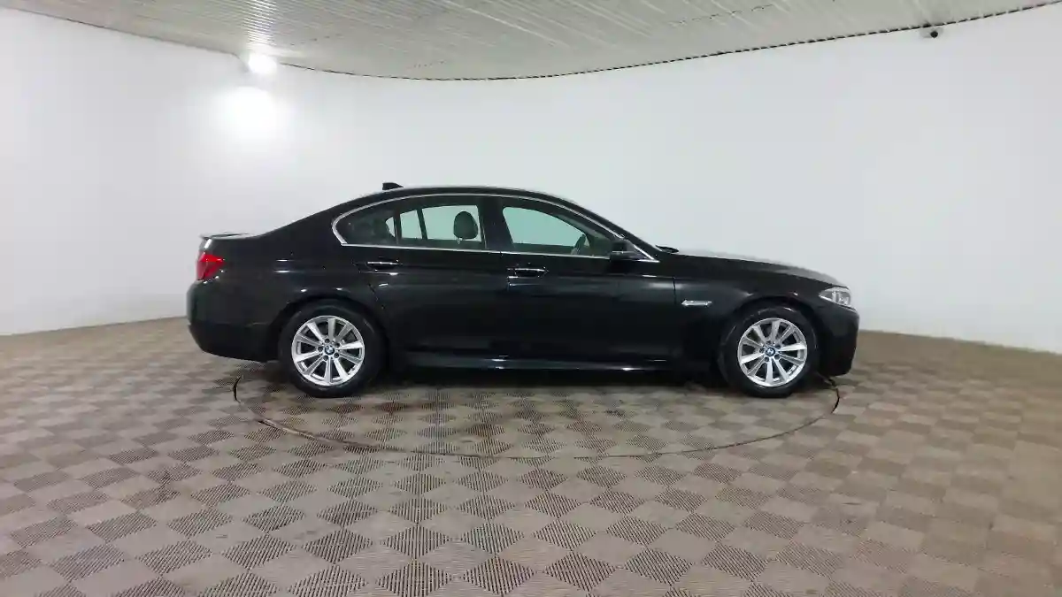 BMW 5 серии 2014 года за 10 990 000 тг. в Шымкент