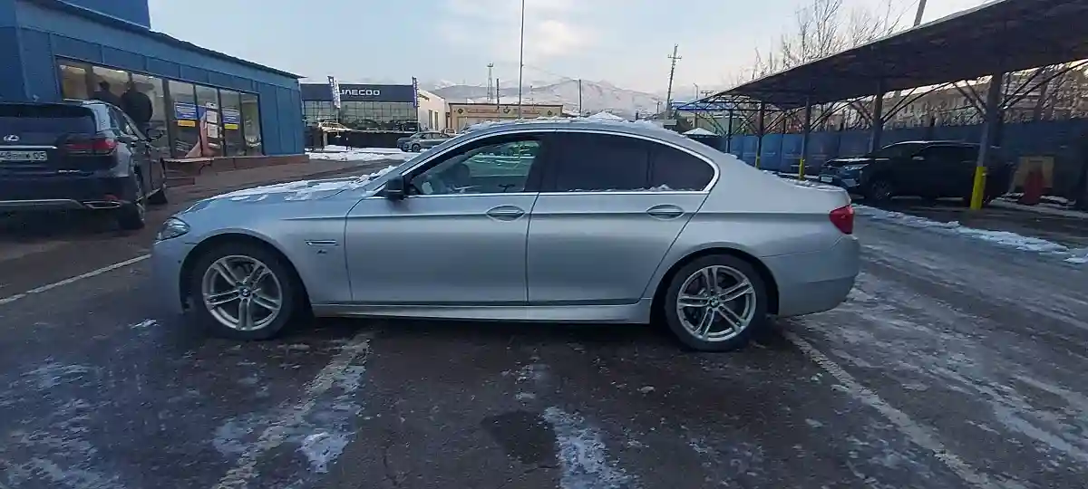 BMW 5 серии 2014 года за 11 500 000 тг. в Алматы