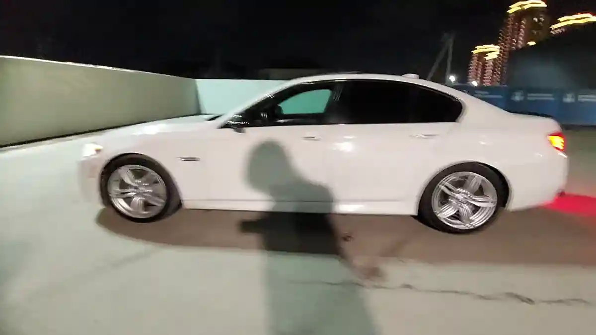 BMW 5 серии 2015 года за 13 000 000 тг. в Шымкент