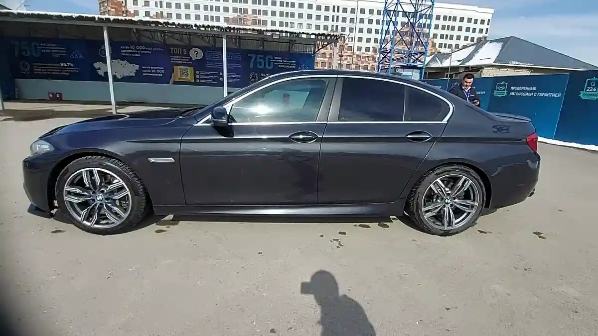 BMW 5 серии 2014 года за 12 000 000 тг. в Шымкент