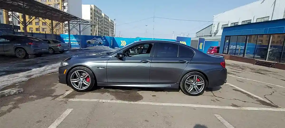 BMW 5 серии 2015 года за 15 000 000 тг. в Алматы