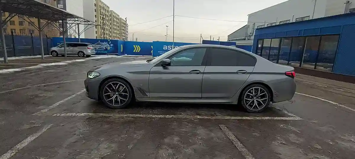 BMW 5 серии 2022 года за 28 500 000 тг. в Алматы