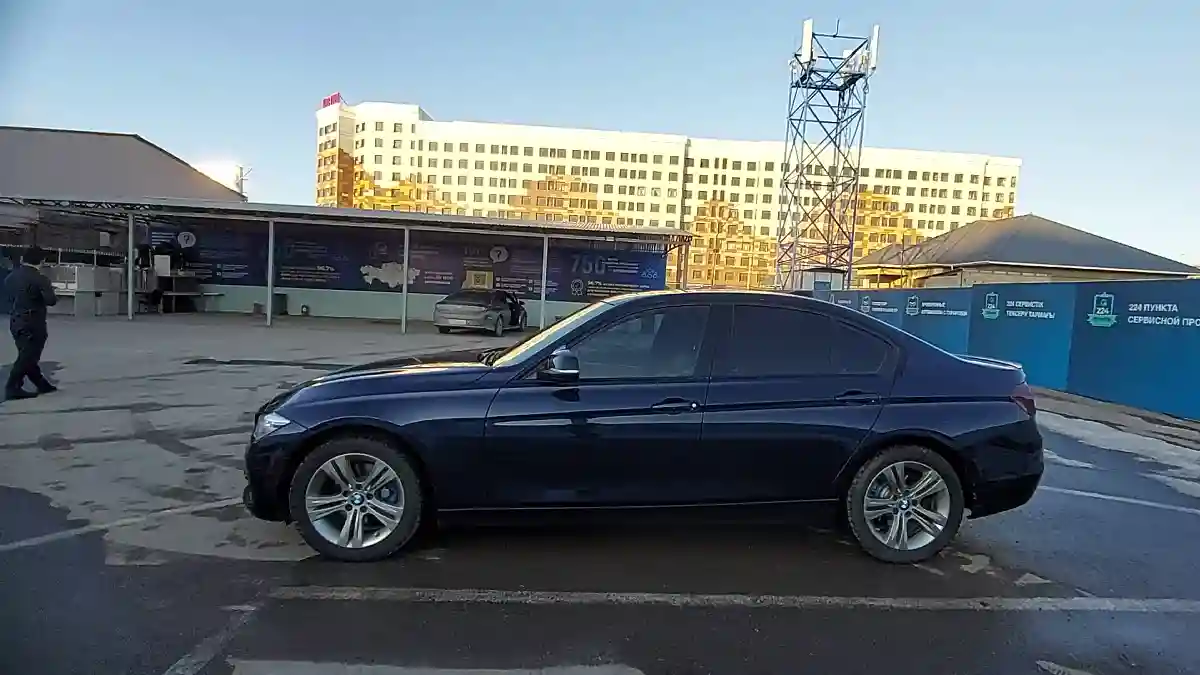 BMW 3 серии 2015 года за 11 000 000 тг. в Шымкент