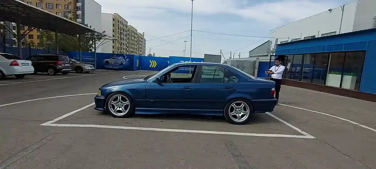 BMW 3 серии 1993 года за 2 000 000 тг. в Алматы