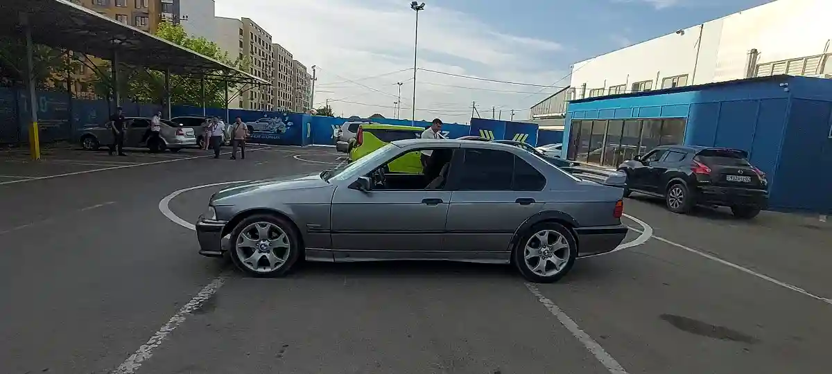 BMW 3 серии 1992 года за 1 800 000 тг. в Алматы