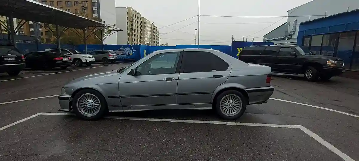 BMW 3 серии 1993 года за 1 400 000 тг. в Алматы