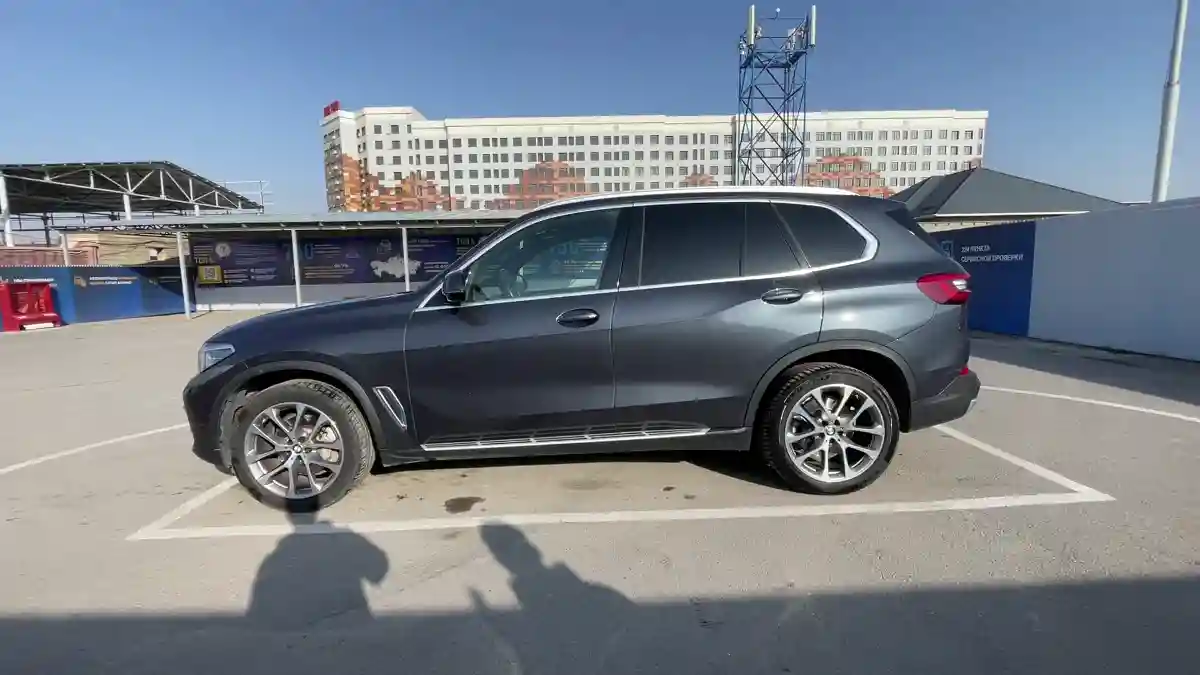 BMW X5 2019 года за 27 770 000 тг. в Шымкент