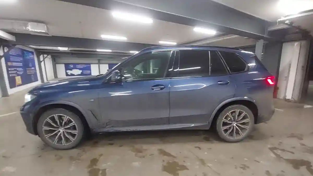 BMW X5 2022 года за 44 000 000 тг. в Астана
