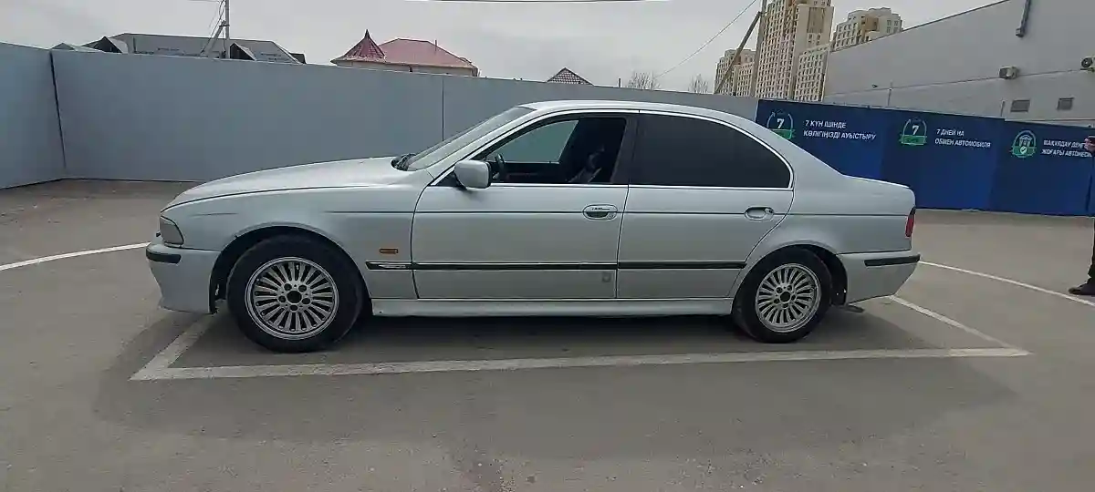 BMW 5 серии 1996 года за 3 000 000 тг. в Шымкент