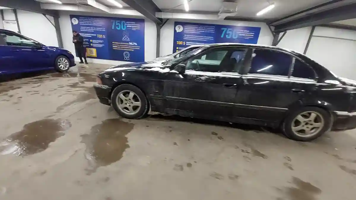 BMW 5 серии 1996 года за 3 000 000 тг. в Астана