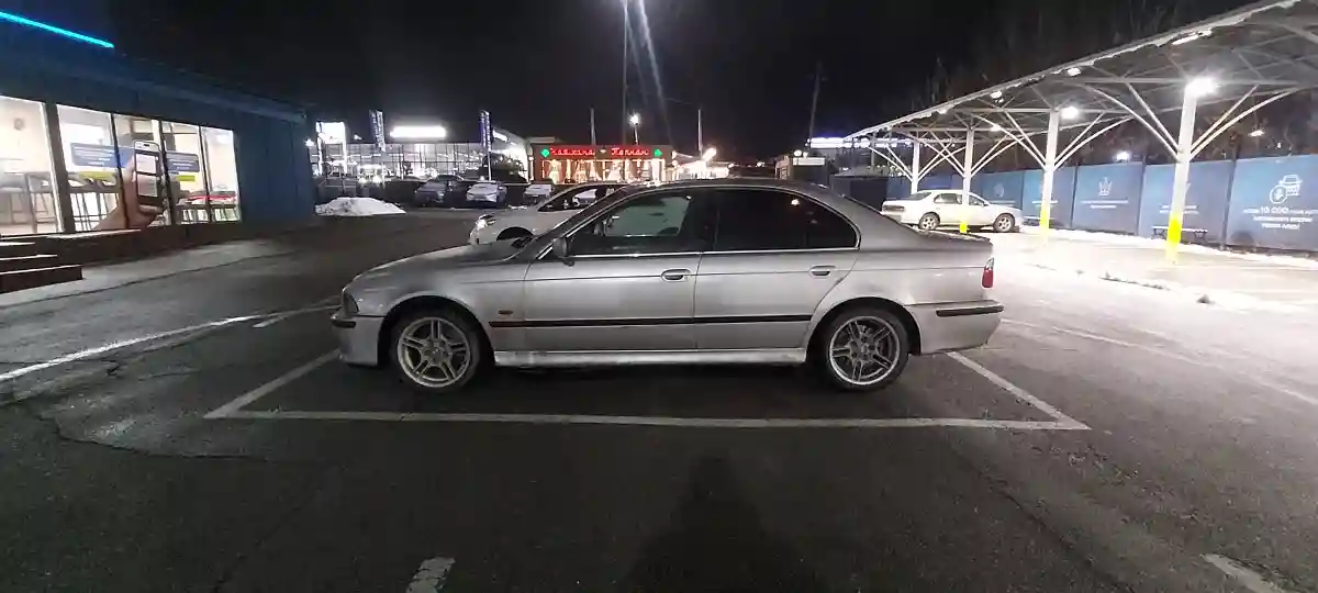 BMW 5 серии 2002 года за 4 000 000 тг. в Алматы