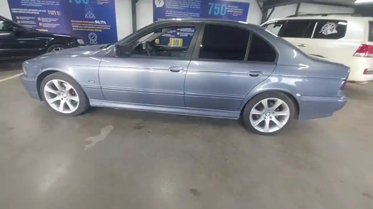 BMW 5 серии 2002 года за 4 800 000 тг. в Астана