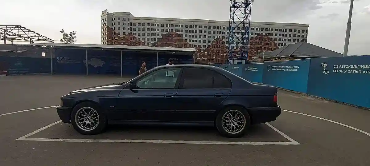 BMW 5 серии 2002 года за 4 000 000 тг. в Шымкент