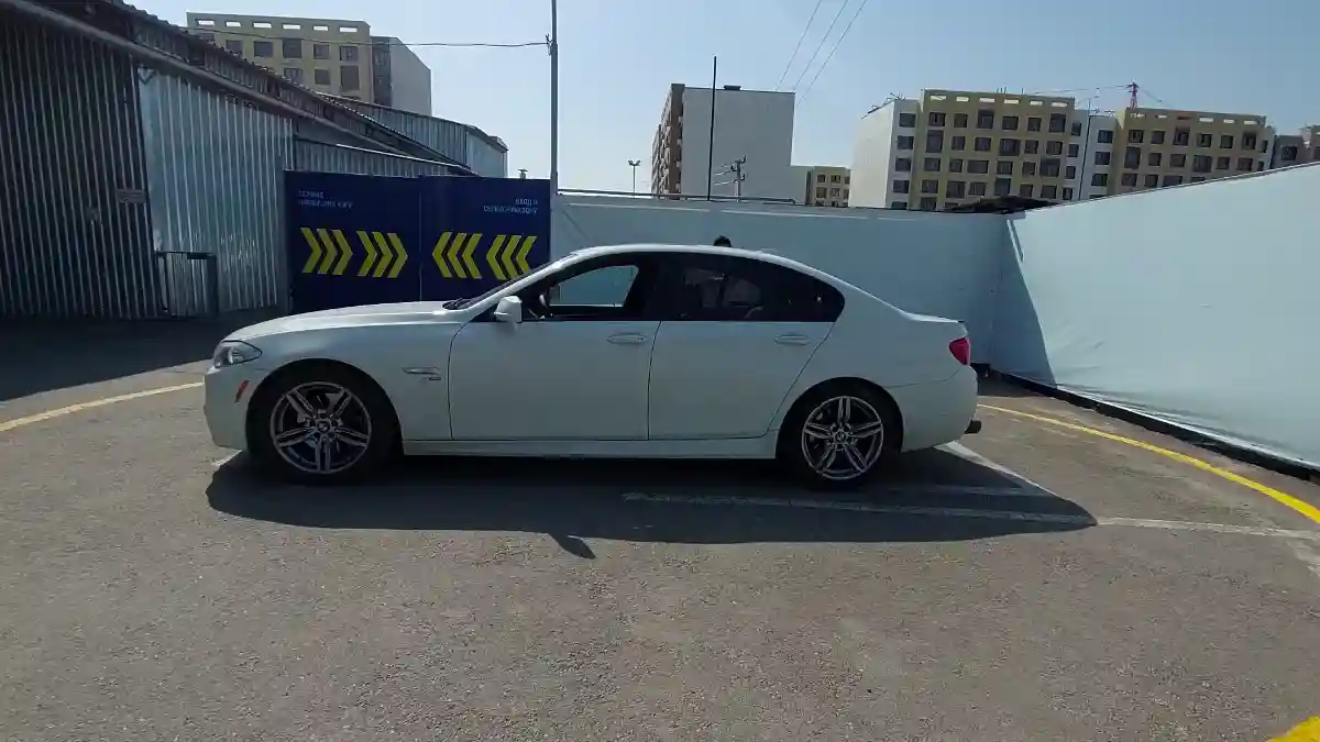 BMW 5 серии 2012 года за 9 300 000 тг. в Алматы