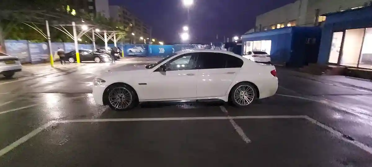 BMW 5 серии 2012 года за 12 000 000 тг. в Алматы