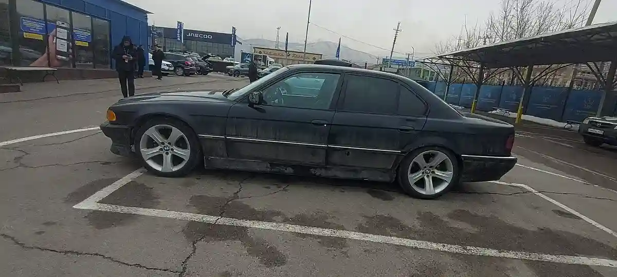 BMW 7 серии 1995 года за 2 500 000 тг. в Алматы