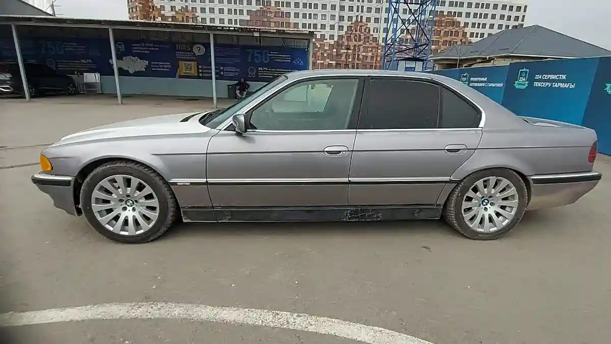 BMW 7 серии 1994 года за 1 790 000 тг. в Шымкент