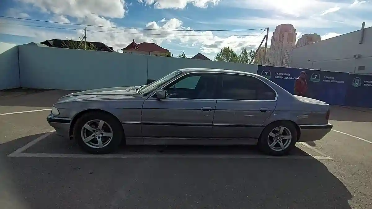 BMW 7 серии 1995 года за 3 000 000 тг. в Шымкент