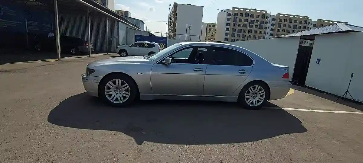 BMW 7 серии 2002 года за 3 000 000 тг. в Алматы