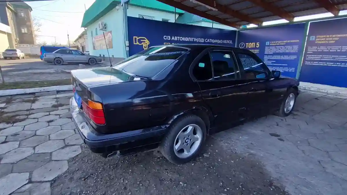 BMW 5 серии 1990 года за 1 500 000 тг. в Талдыкорган