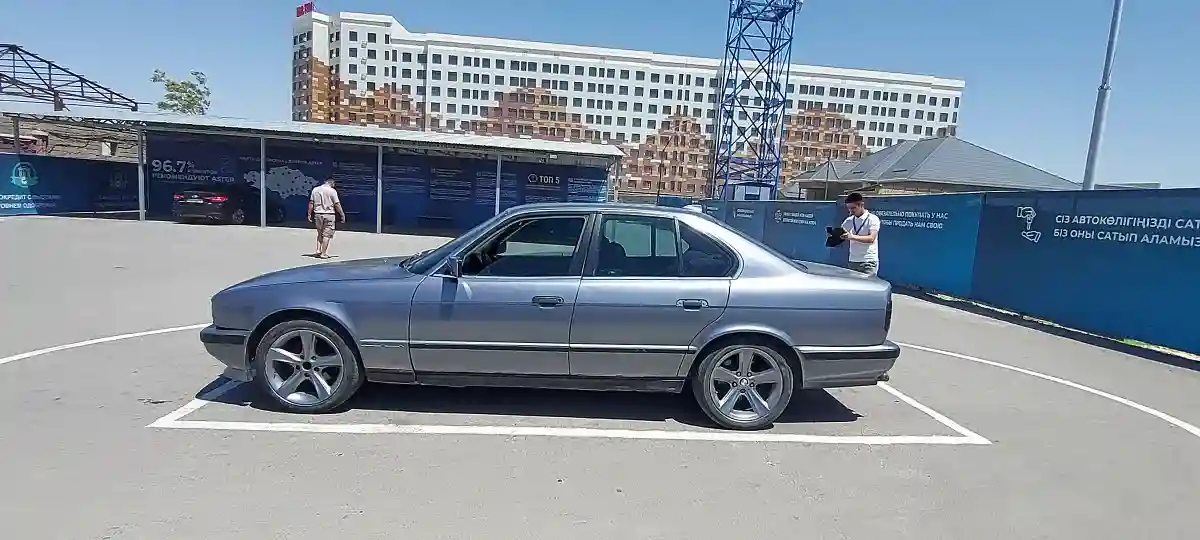 BMW 5 серии 1991 года за 2 300 000 тг. в Шымкент