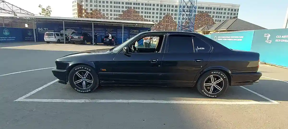 BMW 5 серии 1990 года за 1 500 000 тг. в Шымкент