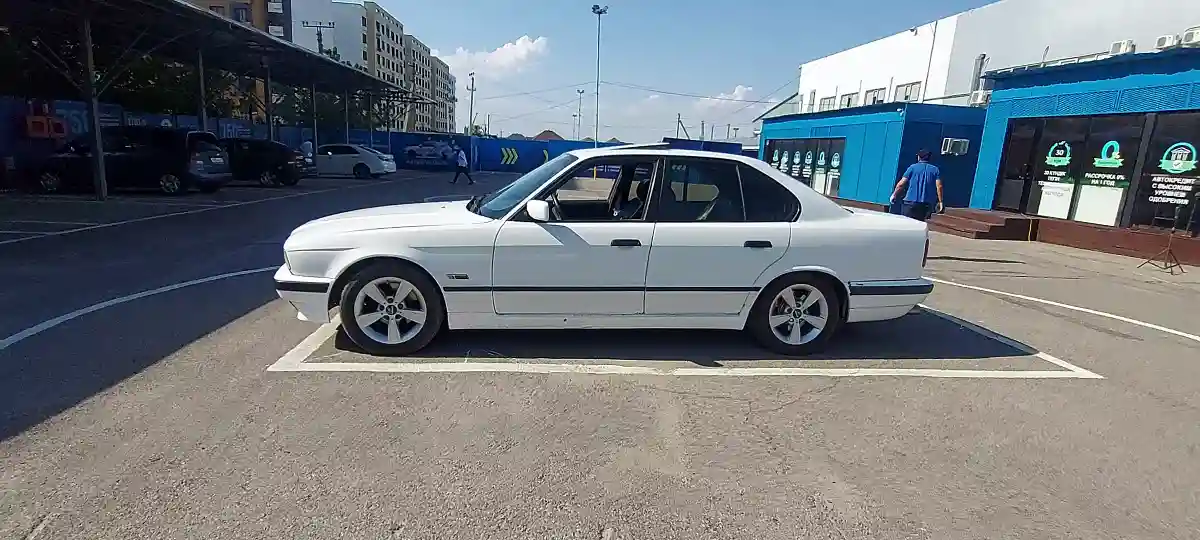 BMW 5 серии 1993 года за 1 800 000 тг. в Алматы