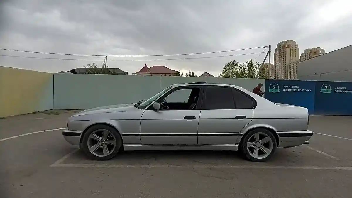BMW 5 серии 1990 года за 1 600 000 тг. в Шымкент