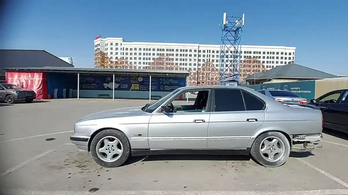 BMW 5 серии 1992 года за 1 500 000 тг. в Шымкент