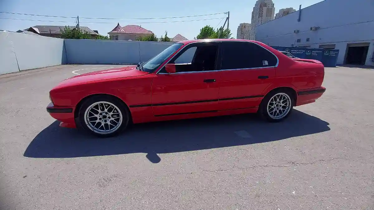 BMW 5 серии 1992 года за 2 500 000 тг. в Шымкент