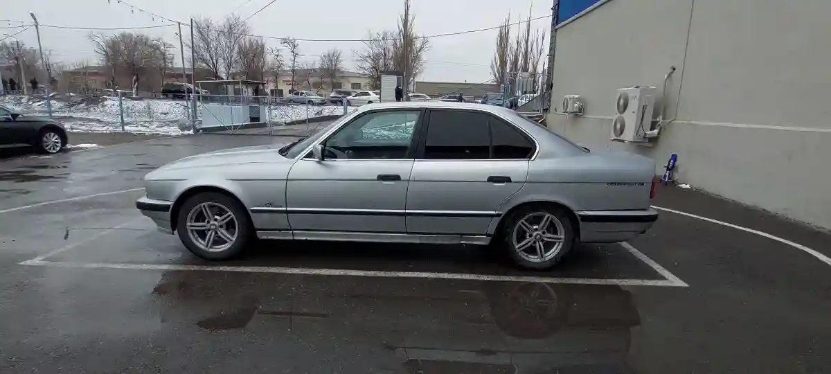 BMW 5 серии 1992 года за 2 300 000 тг. в Тараз