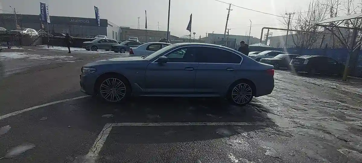 BMW 5 серии 2018 года за 17 000 000 тг. в Алматы