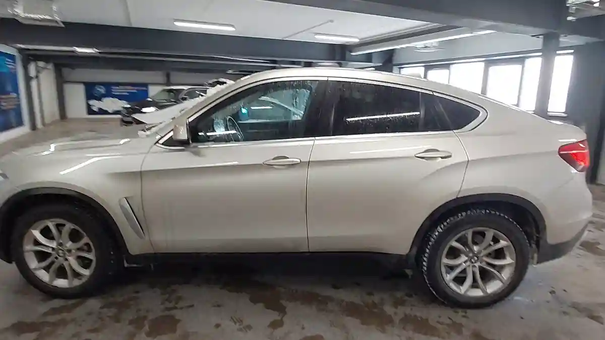 BMW X6 2015 года за 21 000 000 тг. в Астана