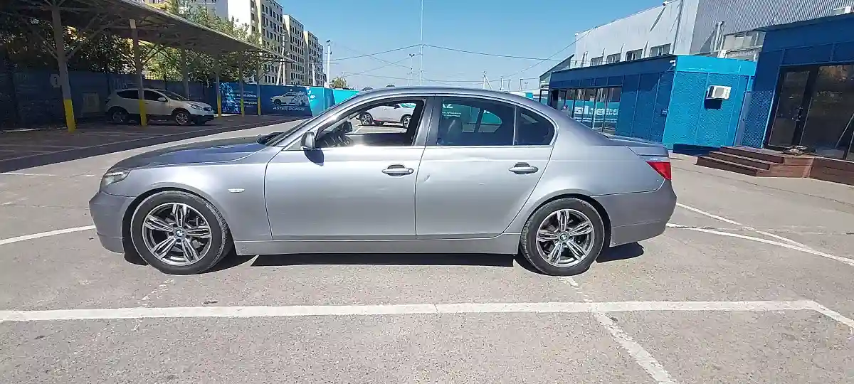BMW 5 серии 2004 года за 4 500 000 тг. в Алматы