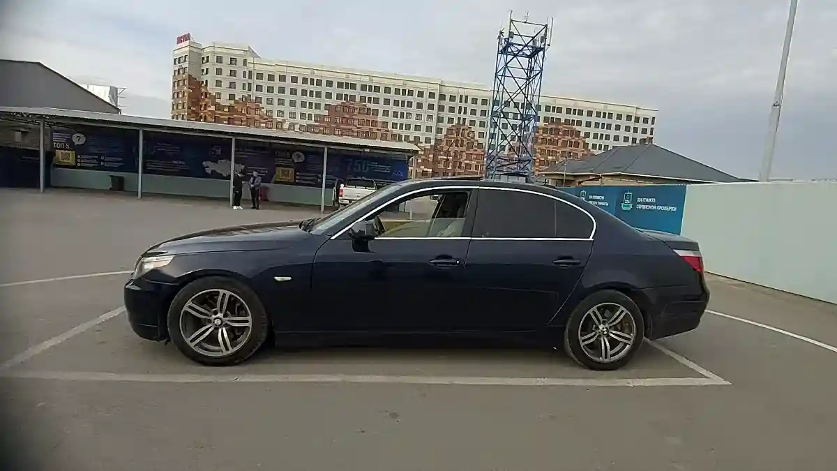 BMW 5 серии 2006 года за 7 500 000 тг. в Шымкент