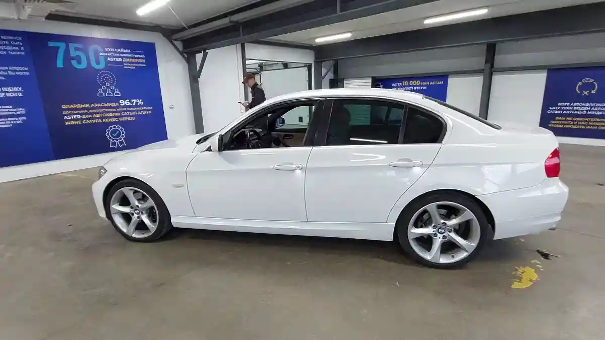 BMW 3 серии 2009 года за 7 700 000 тг. в Астана