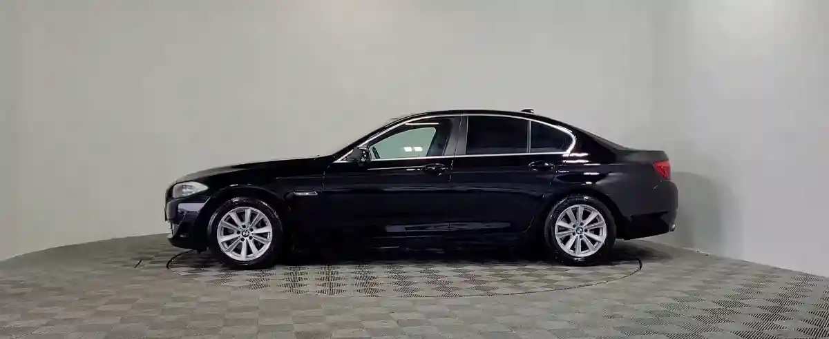 BMW 5 серии 2013 года за 10 100 000 тг. в Алматы