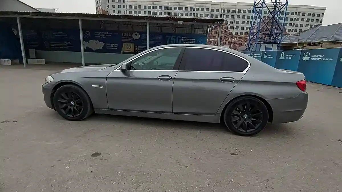 BMW 5 серии 2012 года за 7 500 000 тг. в Шымкент