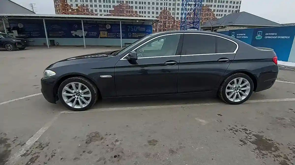 BMW 5 серии 2012 года за 11 000 000 тг. в Шымкент