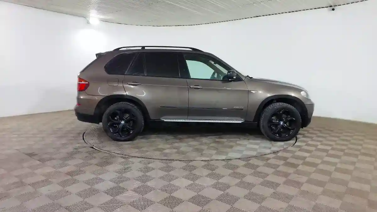 BMW X5 2010 года за 10 400 000 тг. в Шымкент