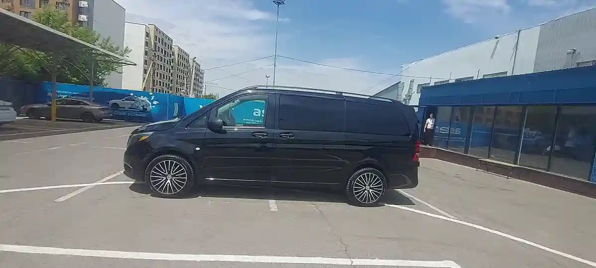 Mercedes-Benz V-Класс 2018 года за 13 500 000 тг. в Алматы